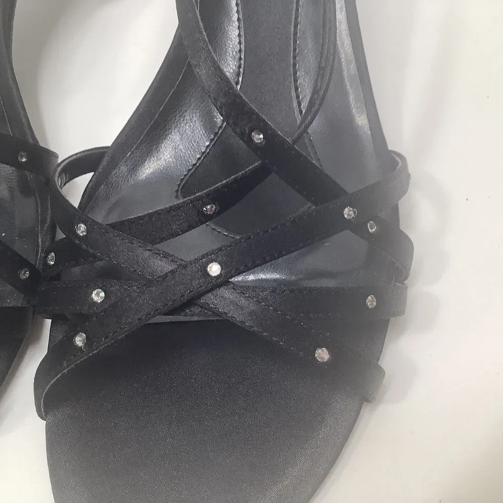 Bandolino dressy strappy
