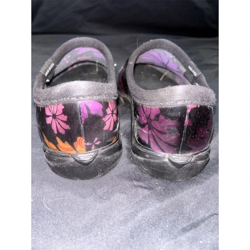 Sloggers Women's Waterproof Garden Rain Clogs Floral Slip-On Black Size 9 flower