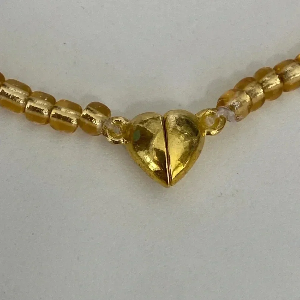 Handmade easy closure opening