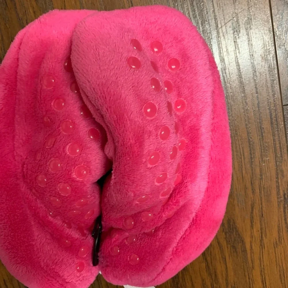 Slippers Pink Sherpa Lined.‎ No slide. Girls S/M NW partial Tags