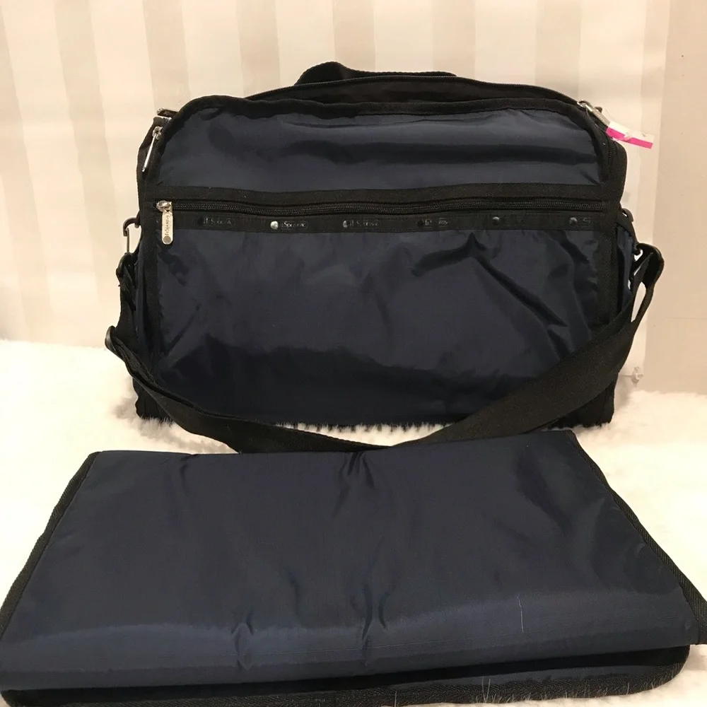 Lesportsac like new