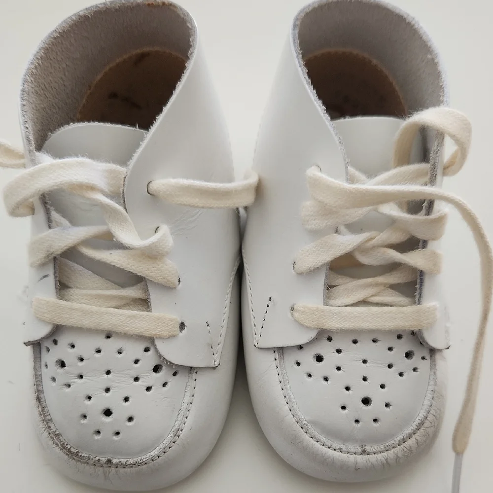 Vintage  Buster Brown White Baby Cradle Shoes High-Top Leather
