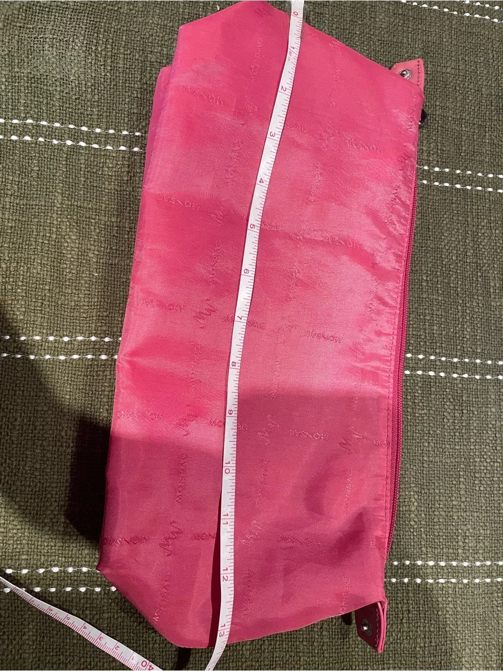 Monsac bright hot