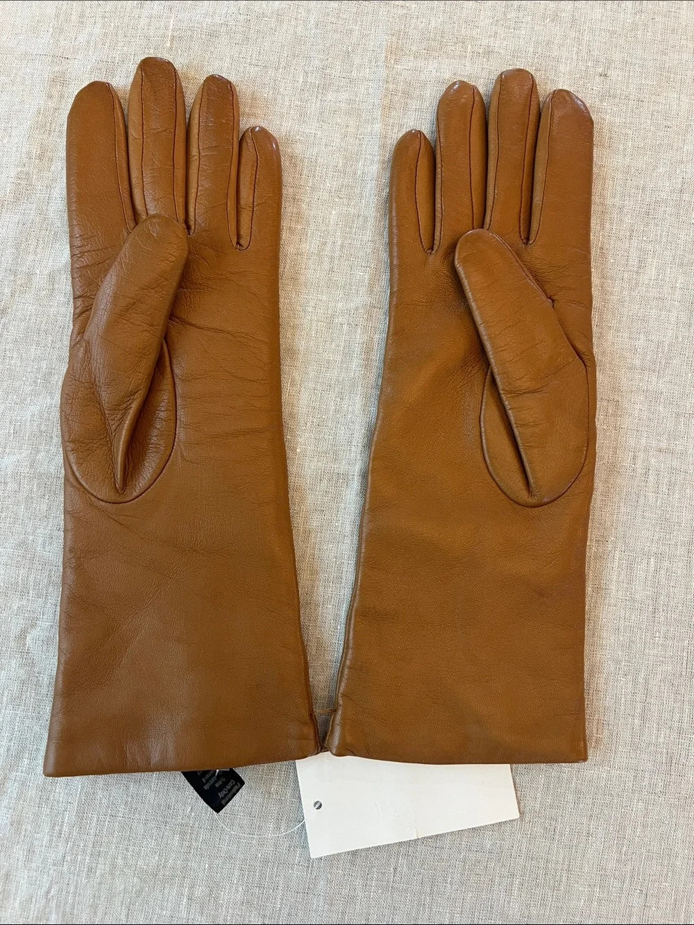 Saks Fifth Avenue Cognac Leather & Cashmere Gloves. Size 6.5. NWT. Italian made
