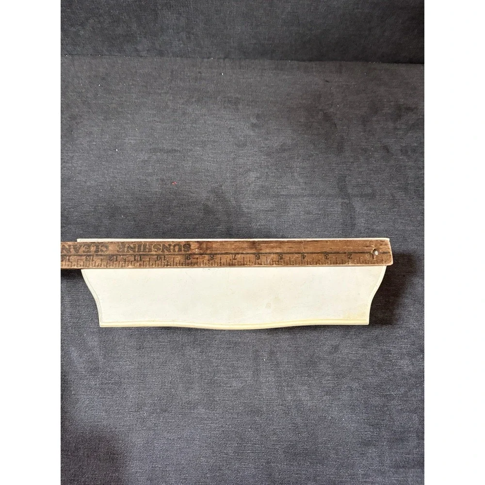 Vtg 1988 Cream Plastic Burwood Product Wall Shelf With Cut Out Heart Design