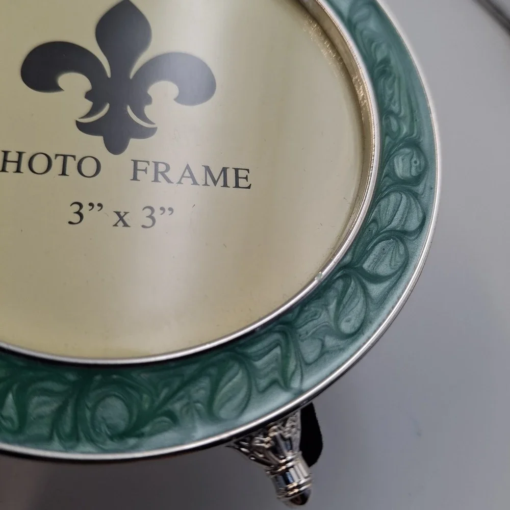 The Unbranded Brand vintage fleur