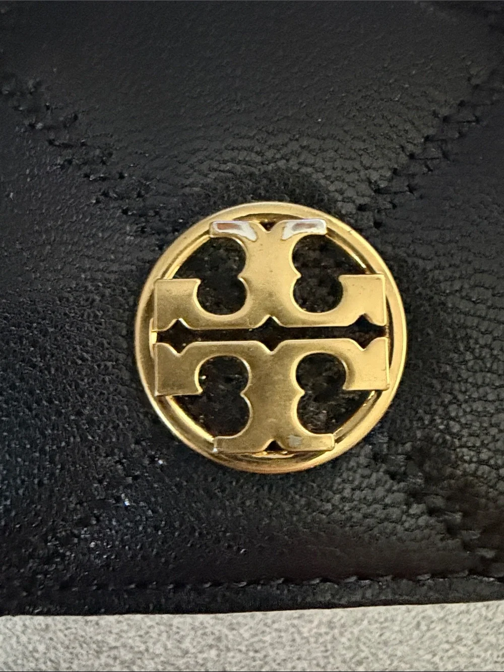Tory Burch Willa Medium Wallet with Gold Logo