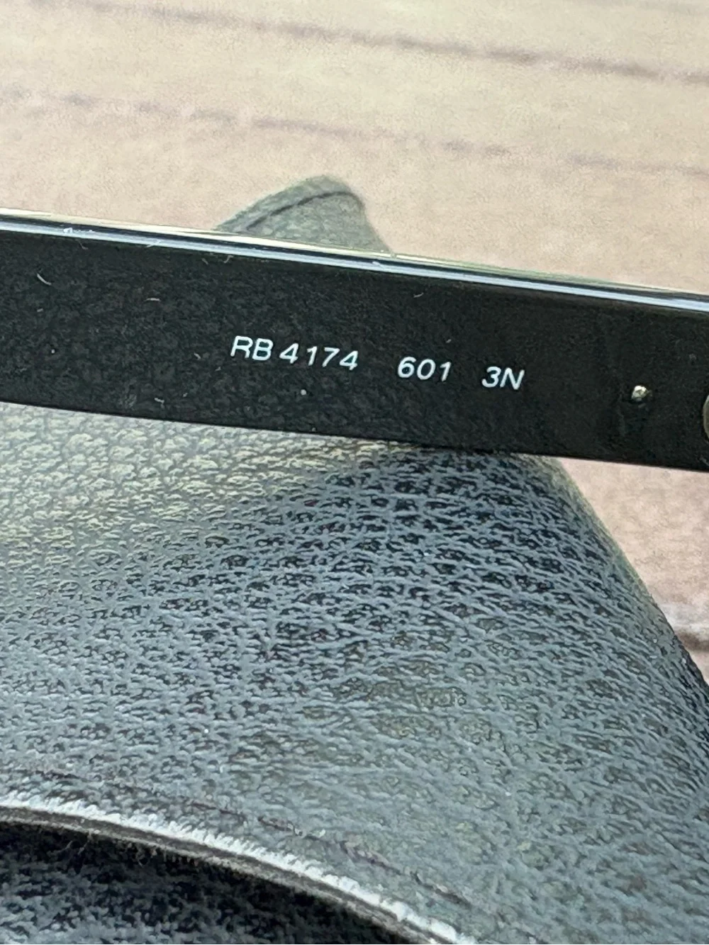 Ray-Ban stylish ray