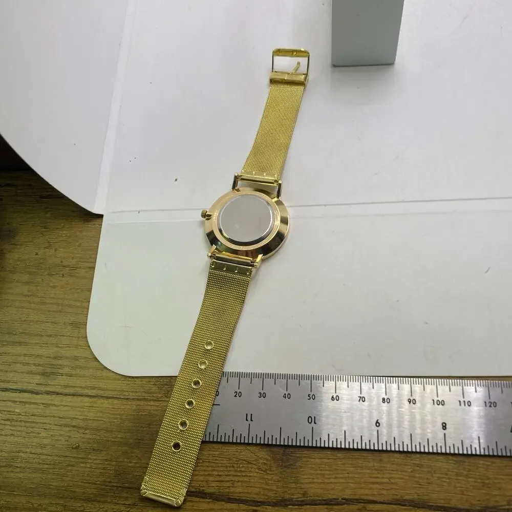 Geneva Womens Gold Tone Quartz Fashion Watch Works New Battery New!