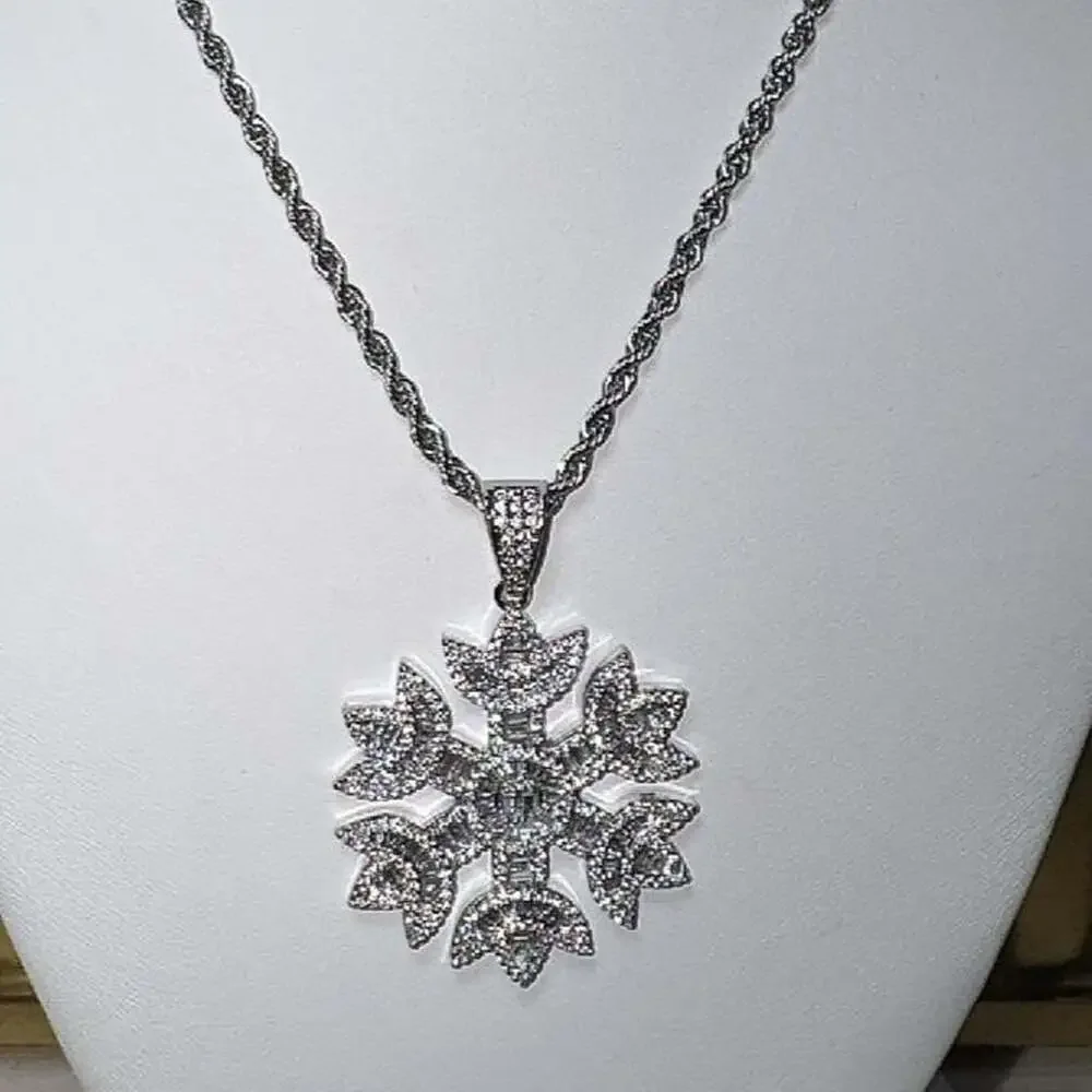 Silver Snowflake Pendant Necklace With 28 F 0