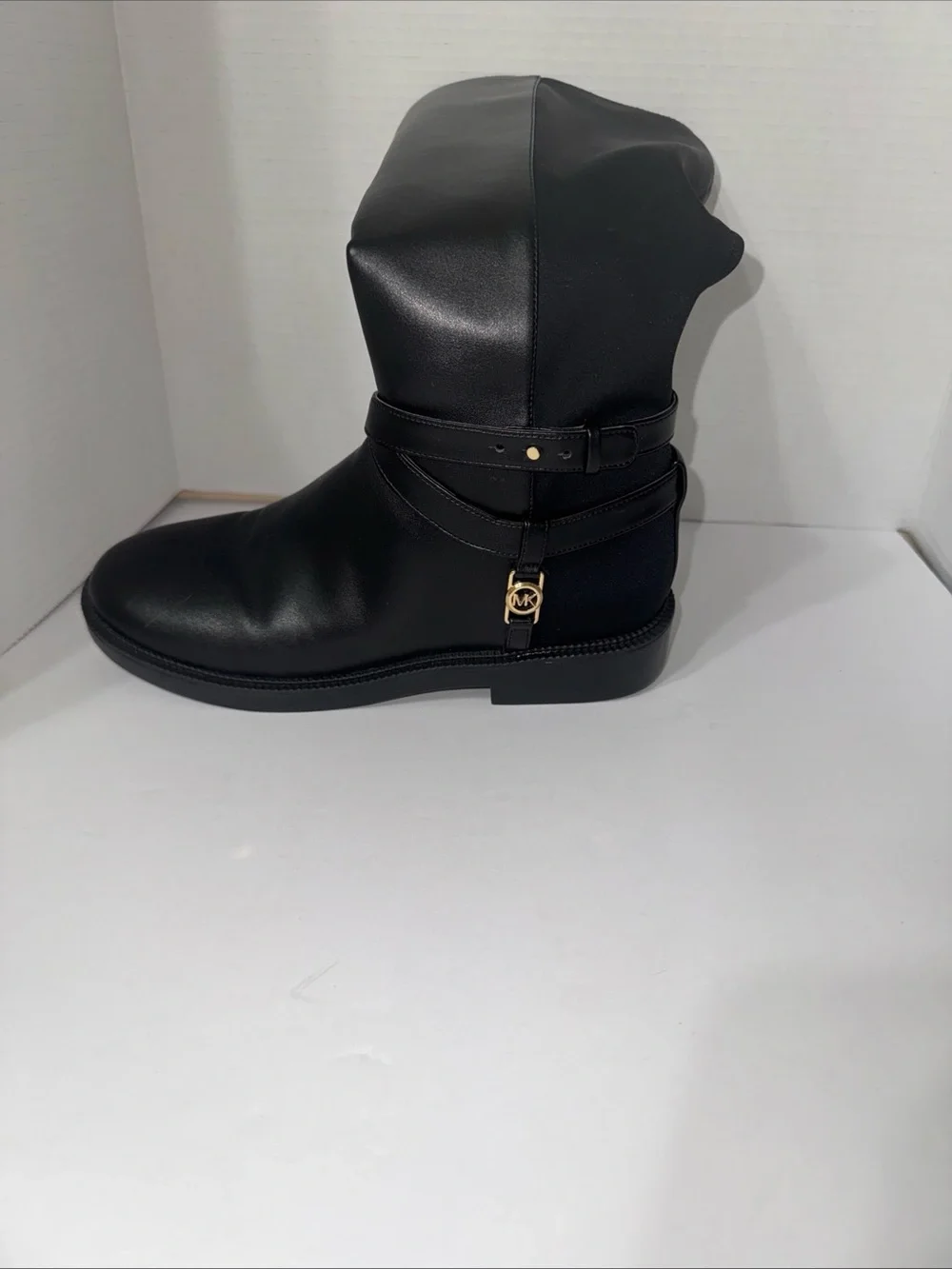 Michael Kors stacked charm knee