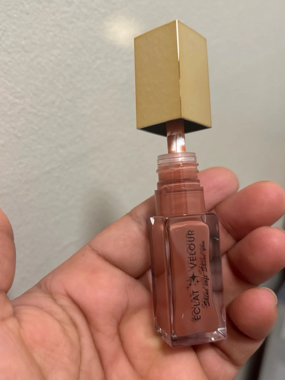 N/A creamy liquid