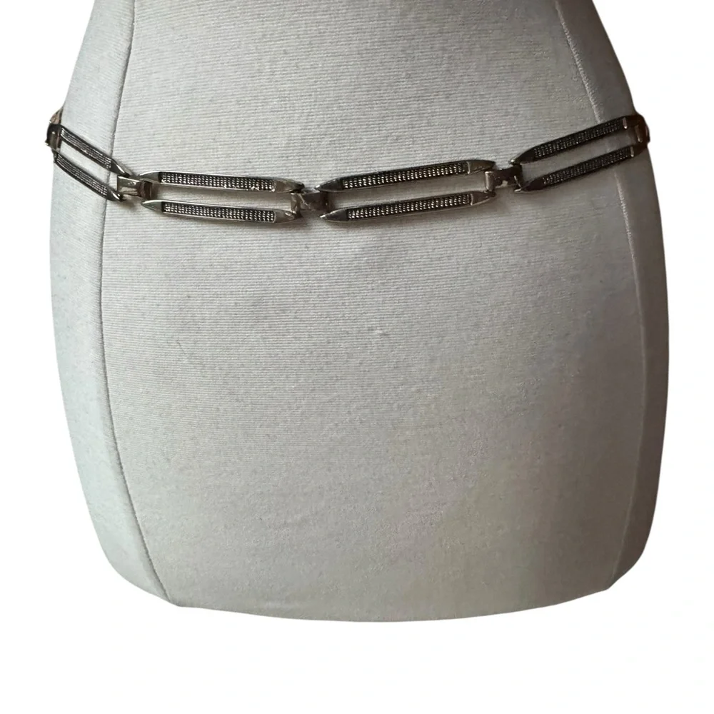 1990s/Y2K Silver-Tone Rectangular Link Metal Chain w/Lobster Clasp‎ Closure Belt