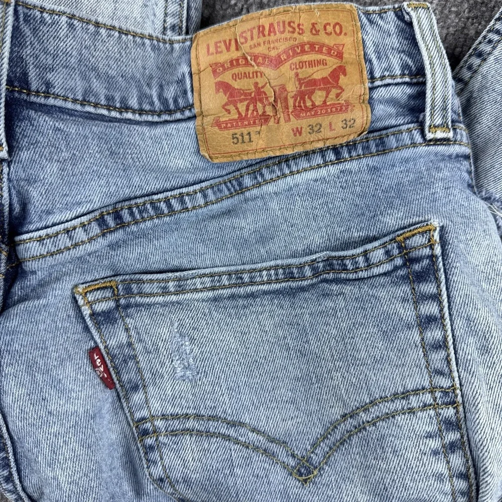 Levis 511 Jeans Mens Medium Wash Blue Slim Thrashed 32x32 Stretch Distressed