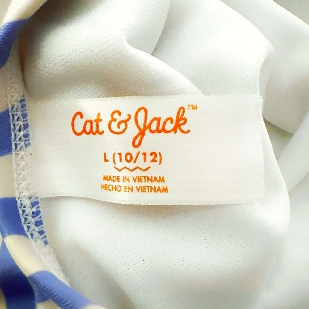 Cat & Jack excellent smoke