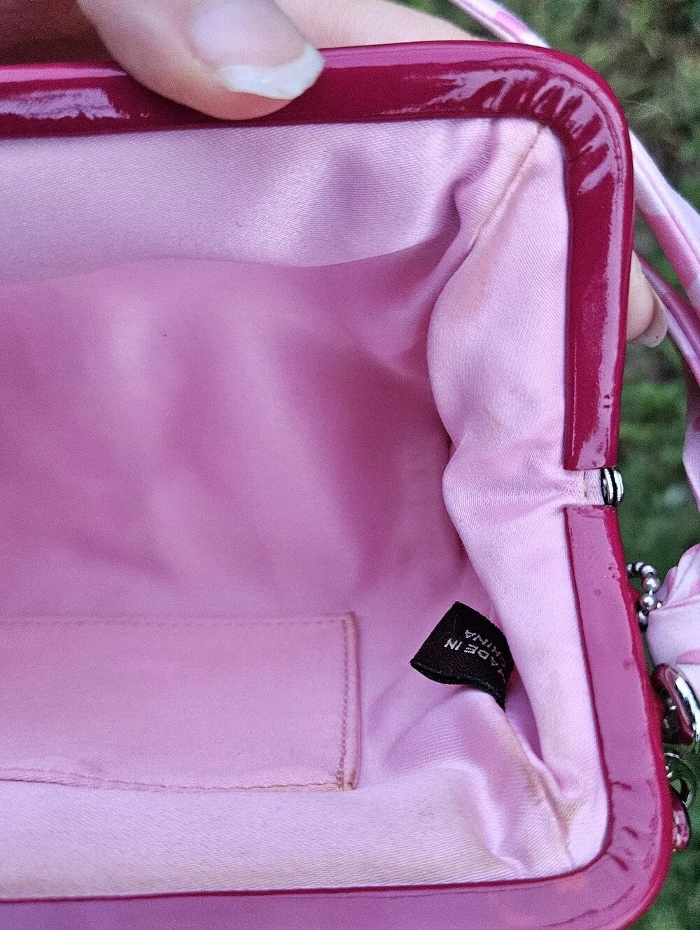 Rare Coach Valentine's Day Pink Kisslock Wristlet Heart Charm Scarf Y2K