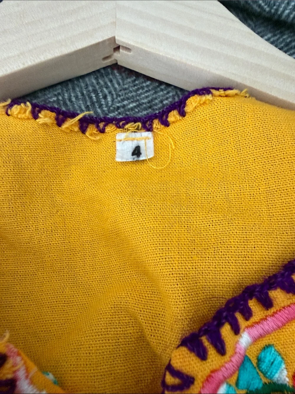 Mexican HAND-MADE Embroidered Yellow Girls Tunic Top Size 4 Years