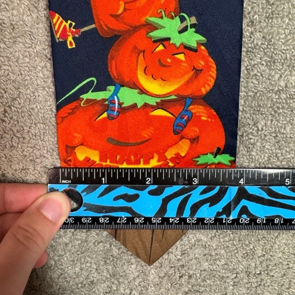 Hallmark novelties necktie