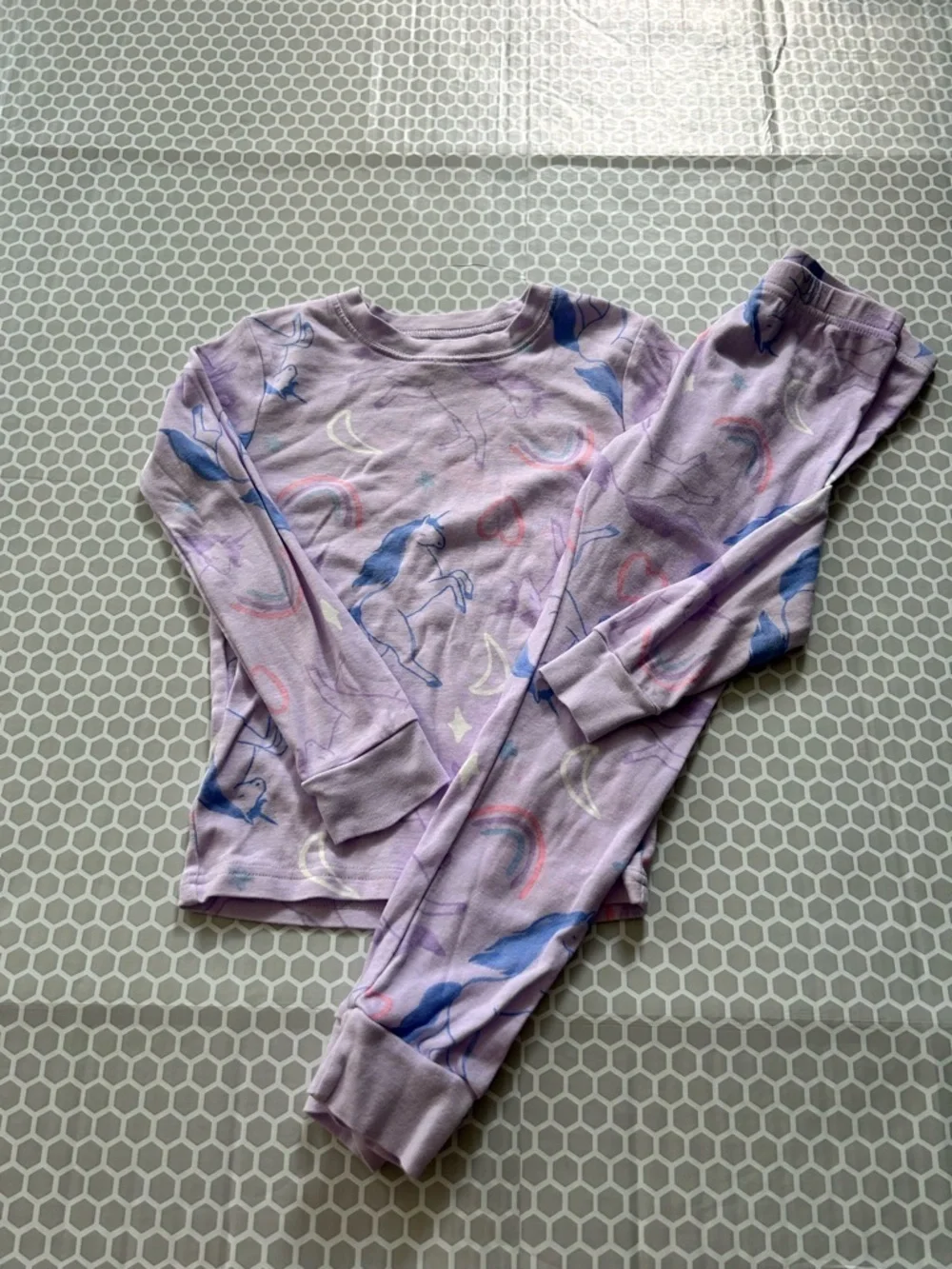 Carter's Lavender Unicorn & Rainbow Pajama Set.  Size 6