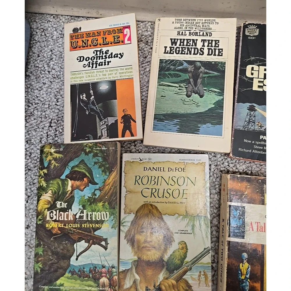 Lot of‎ 10 Vintage 1963 Assorted Fictional Mystery Suspense Paperback Books