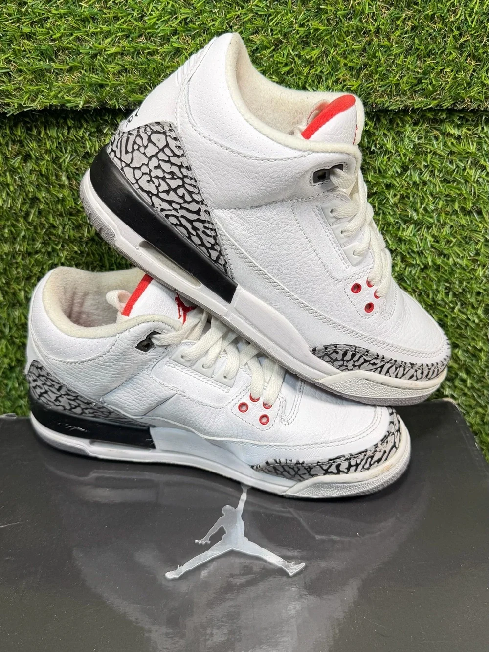 Nike Air Jordan 3 Retro White Cement 2011 GS Size 5Y 398614-105 OG Box