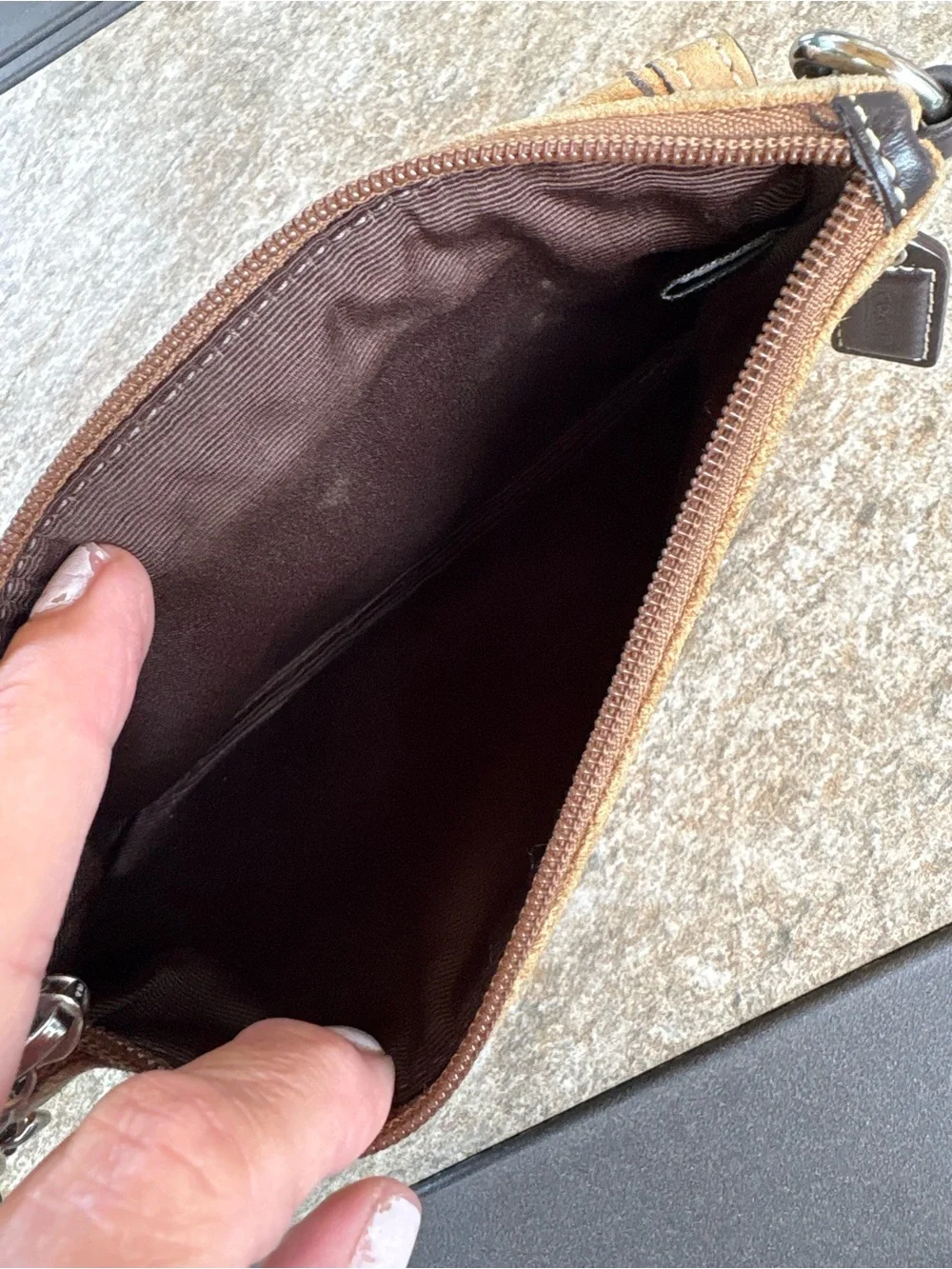 Coach strap tone accent
