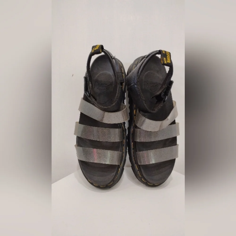 BOUNCING SOLE DOC MARTENS SANDALS