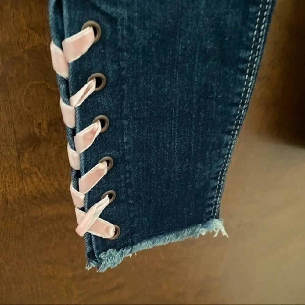 True Craft these leg jeans