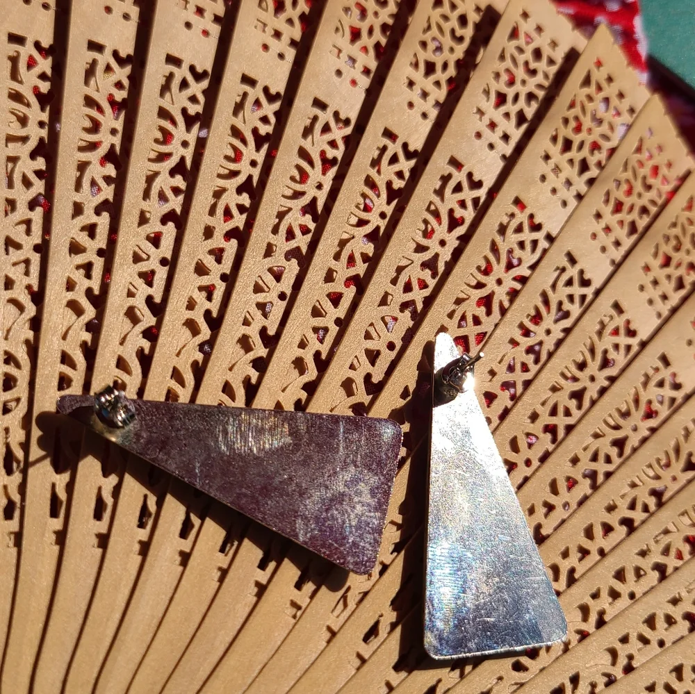 Vintage unique triangle