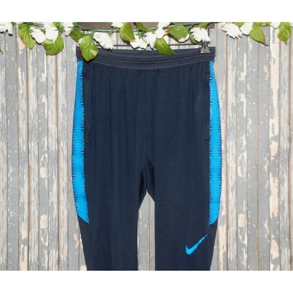 Nike not holes owned