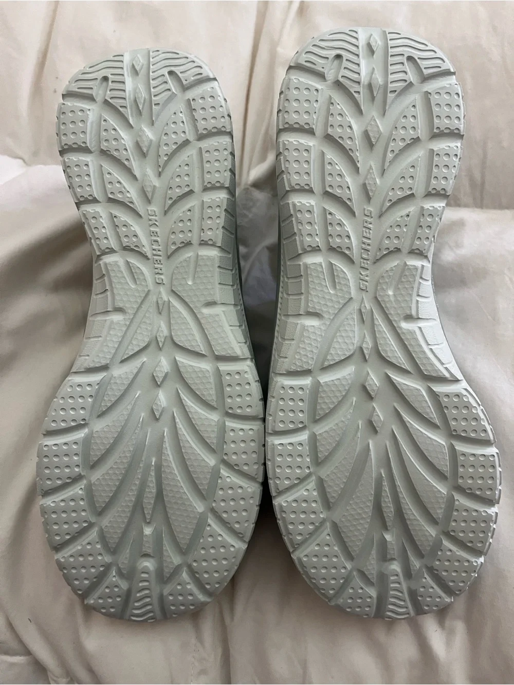 Skechers breathable knit