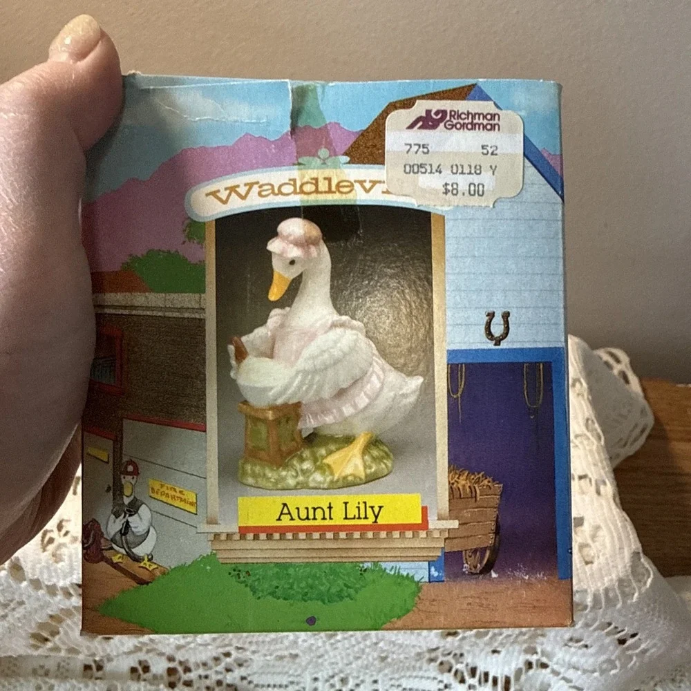 Enesco small country charming