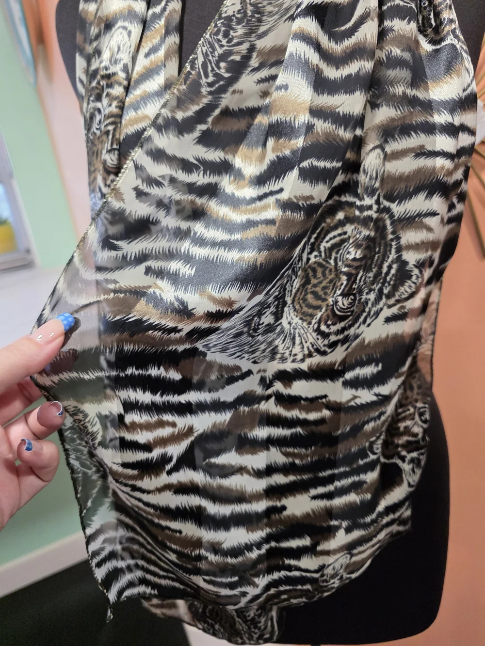 Vintage 90s tiger