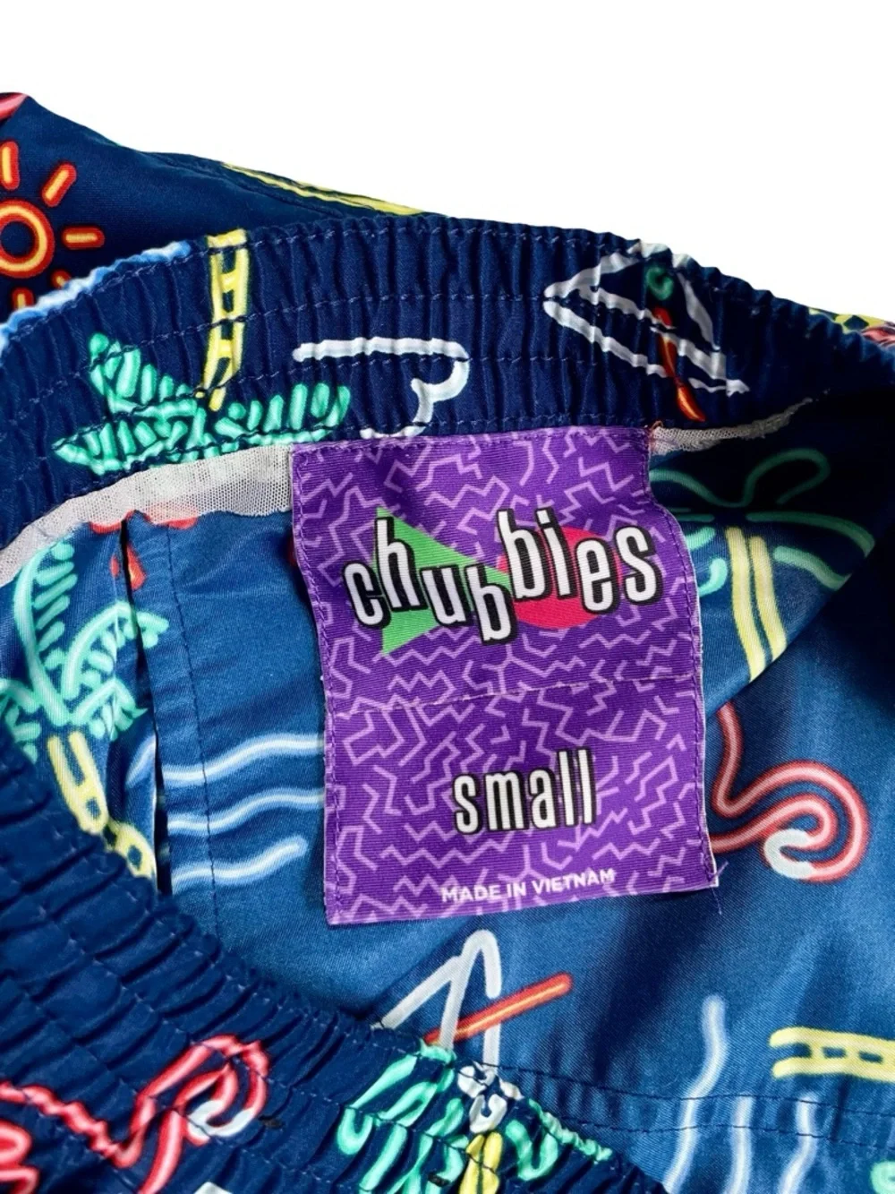 Chubbies Men’s Navy Neon Lights Tropical Print Swim Trunks Size Small