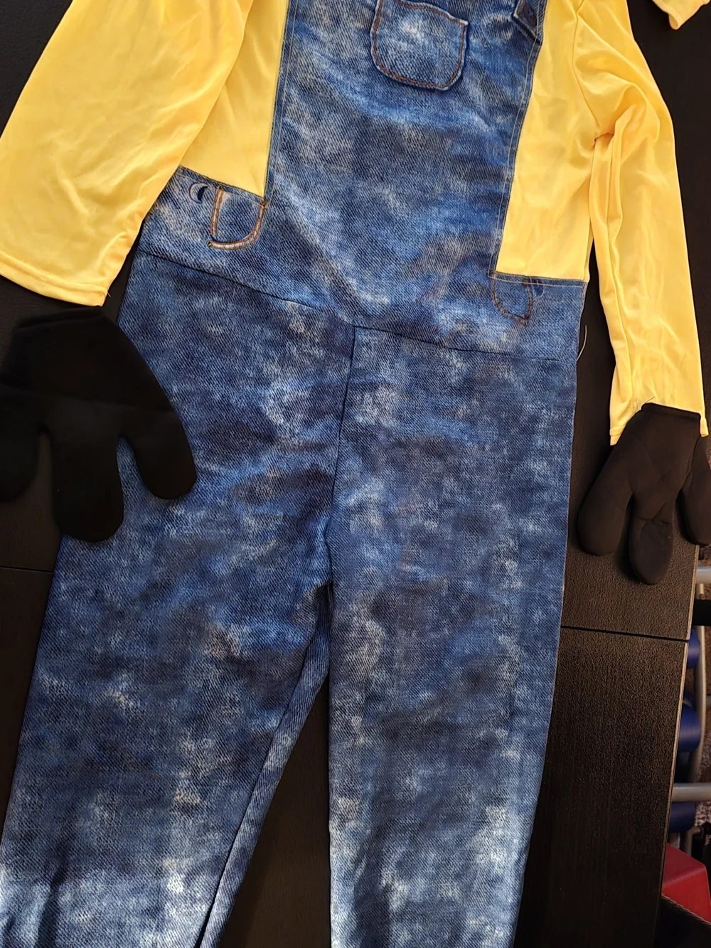 Minion Halloween Costume