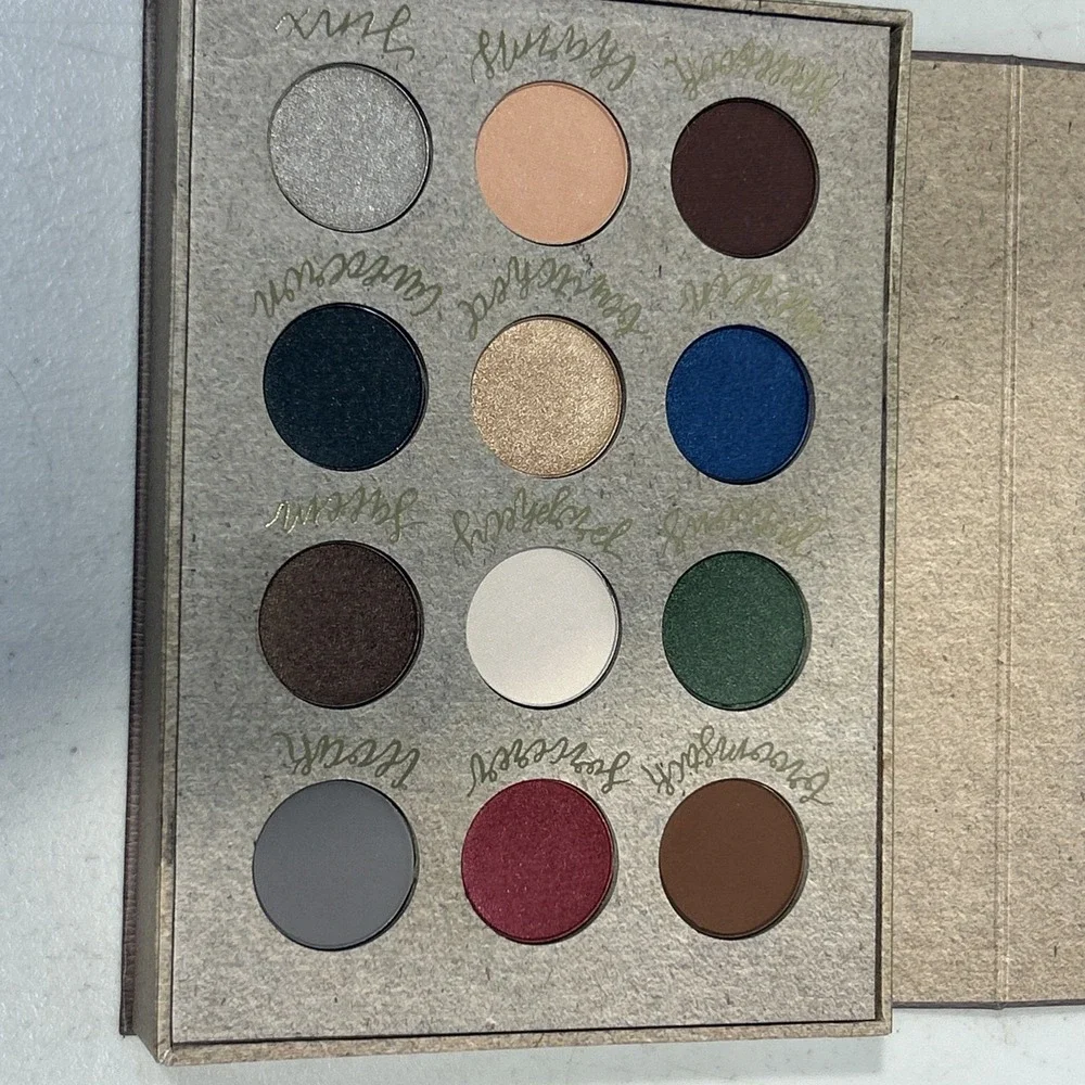 STORYBOOK COSMETICS Wizardry And Witchcraft Eyeshadow Palette