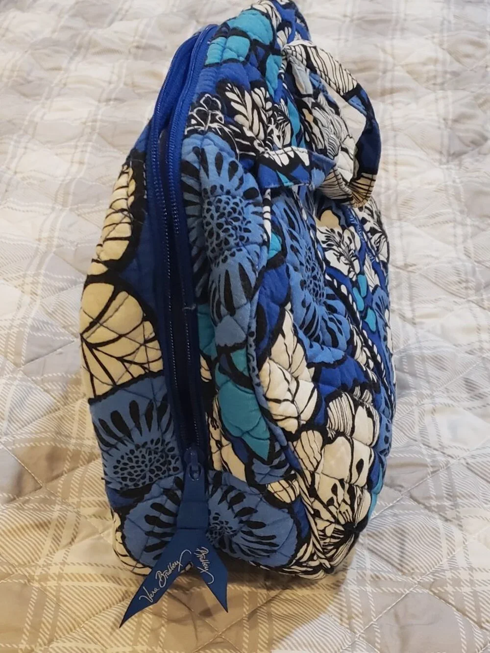 Vera Bradley white no