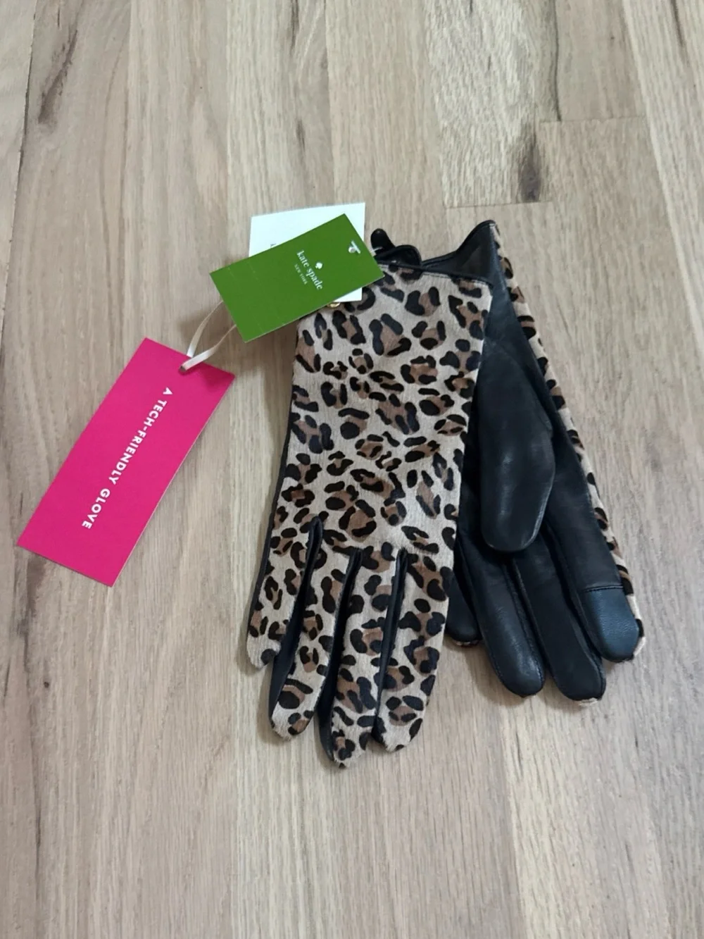 KATE SPADE New York Tech Friendly Black / Leopard Leather Calf Fur Gloves L NWT