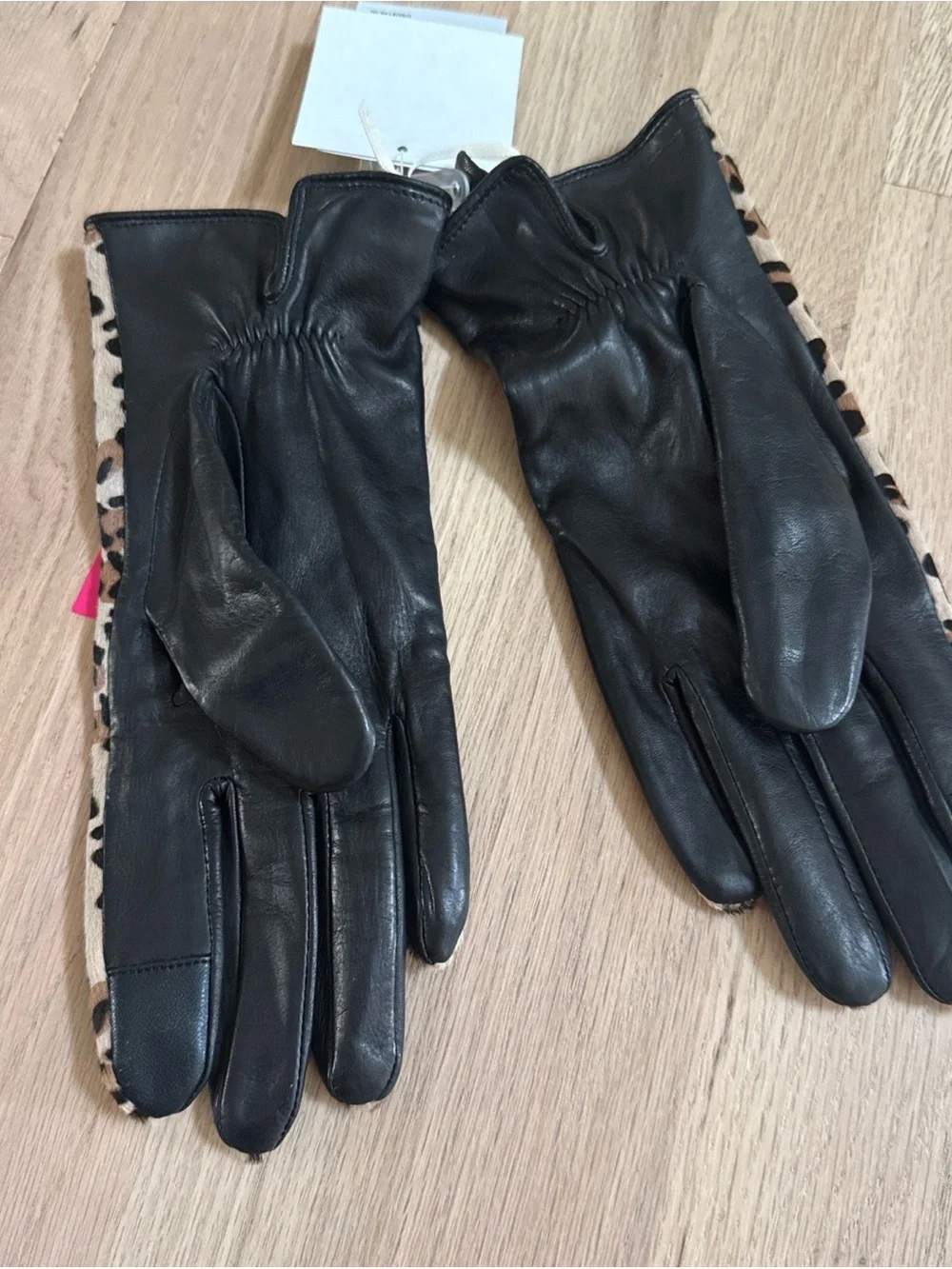 KATE SPADE New York Tech Friendly Black / Leopard Leather Calf Fur Gloves L NWT