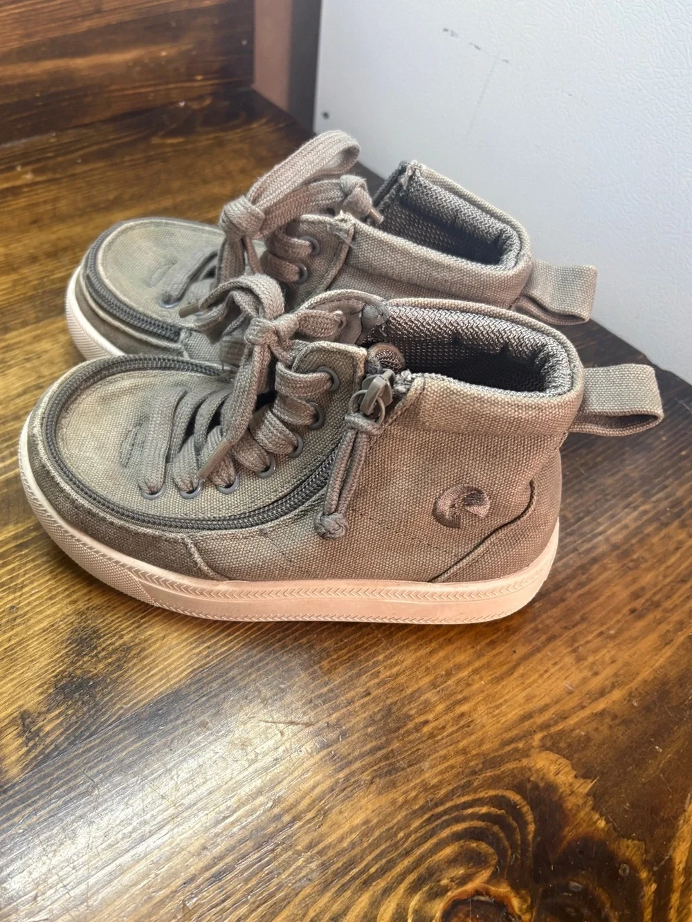 Billy Gray Zip Around Sneakers Kids Size 11 Extra Wide