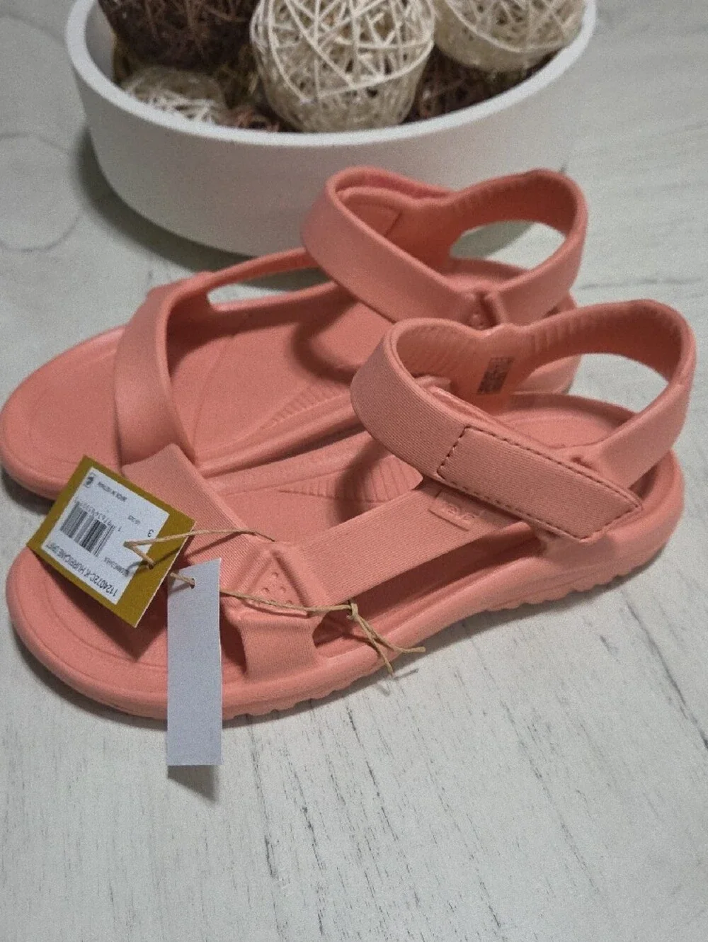 Teva nwt kids