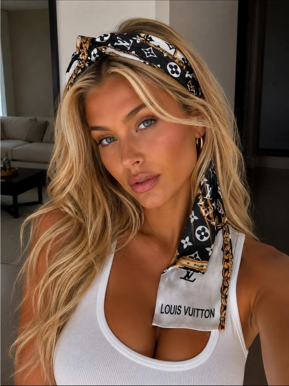 Louis Vuitton Black & White Silk twilly/bandeau