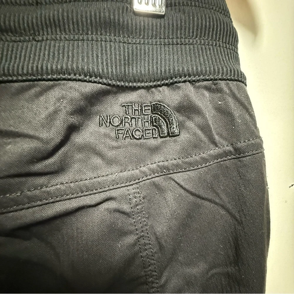 Aphrodite 2.0 Capri Pants The North Face  Size S