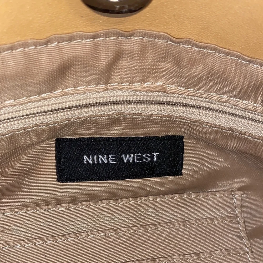 Nine West elegant shoulder