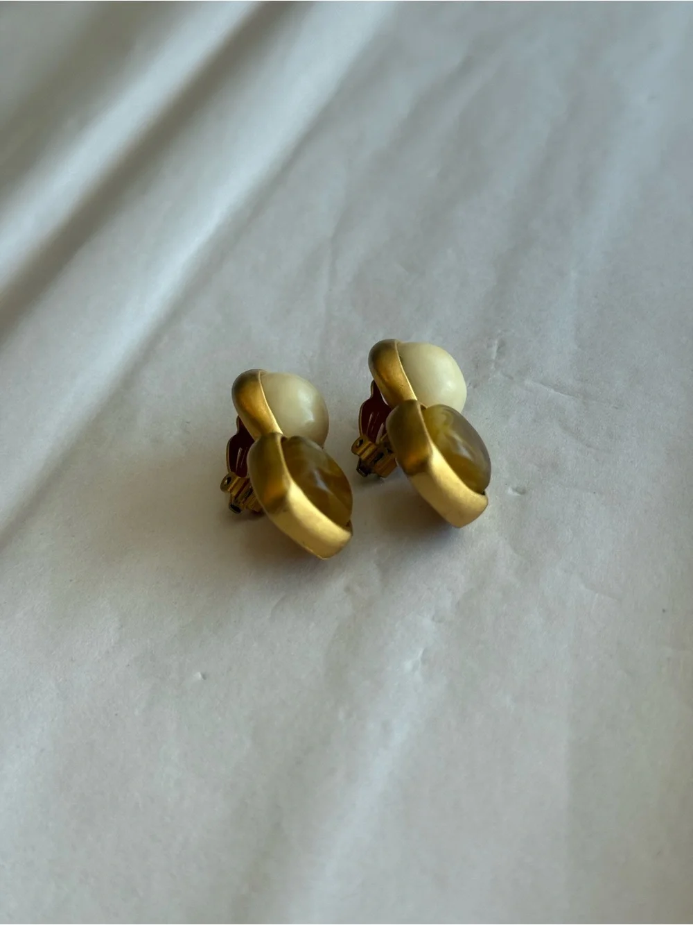 NORMA JEAN DESIGN | Vintage Amber Brushed Gold and Cream Clip On Earrings
