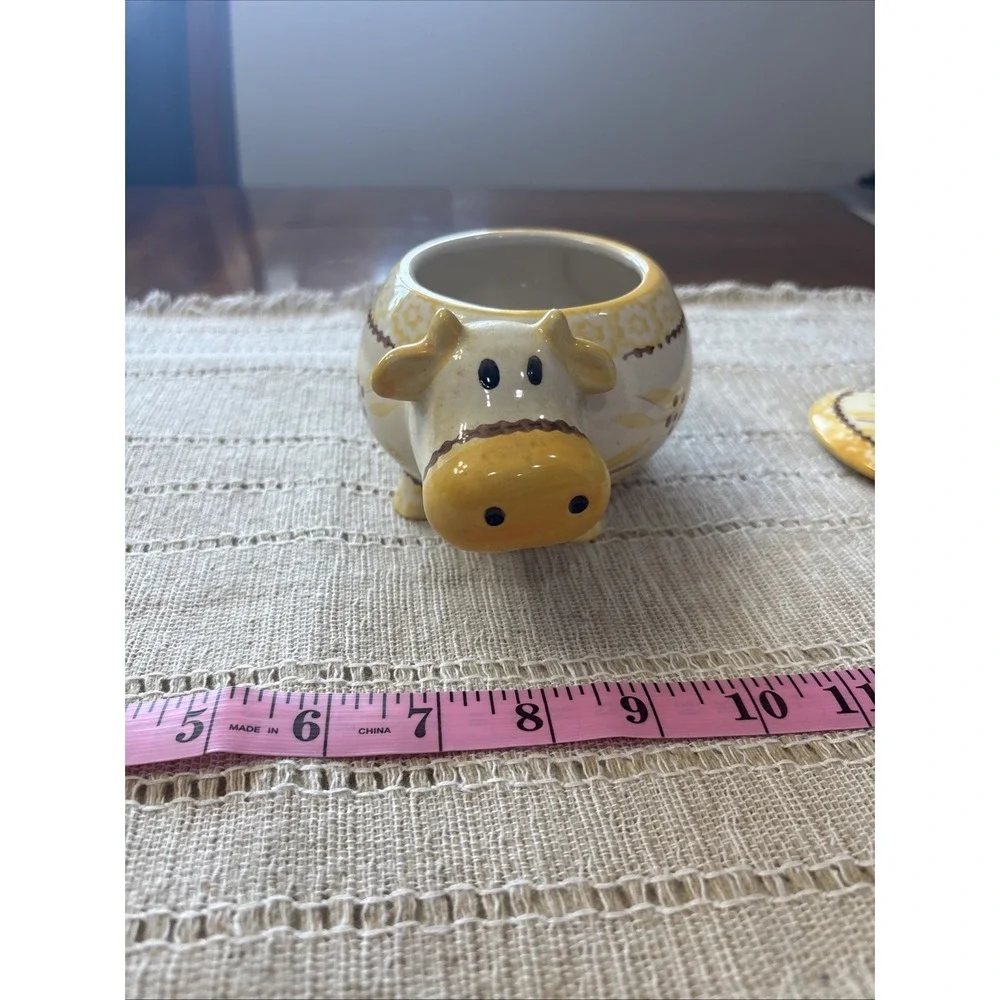 Discontinued Temptations By Tara Old World Yellow Cow Mini Sugar Bowl & Lid