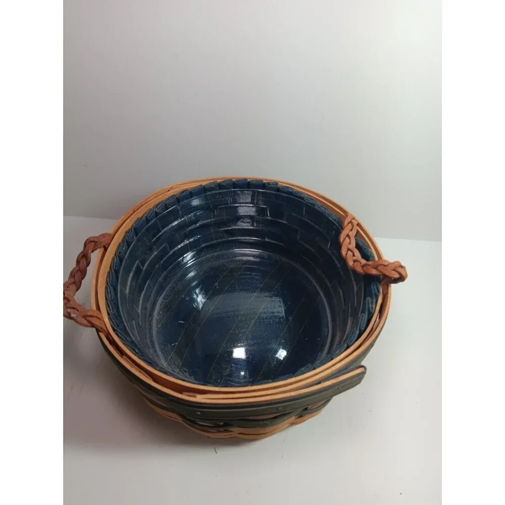Longaberger 1998 Collectors Club Renewal Basket w/ Liner Protector & Card