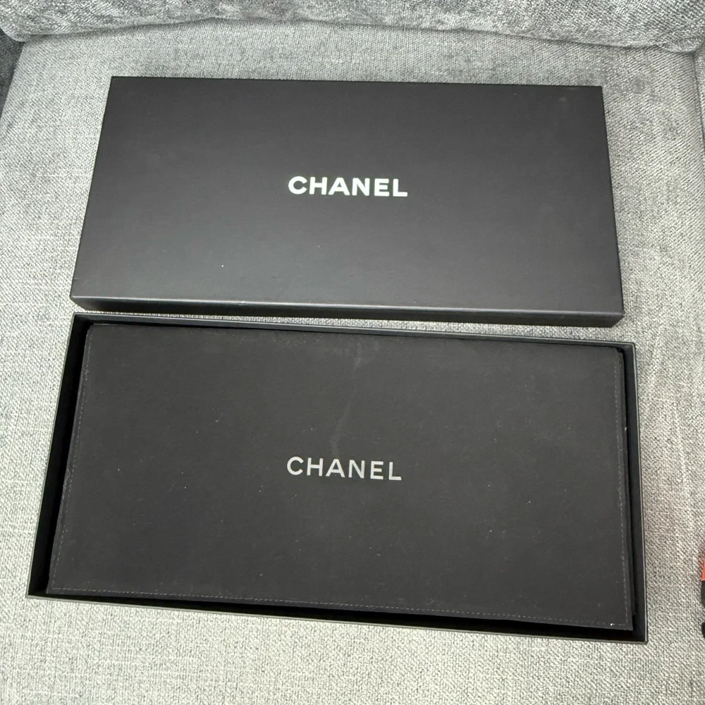 CHANEL JEWELRY/NECKLACE/BELT BOX and protective sleeve