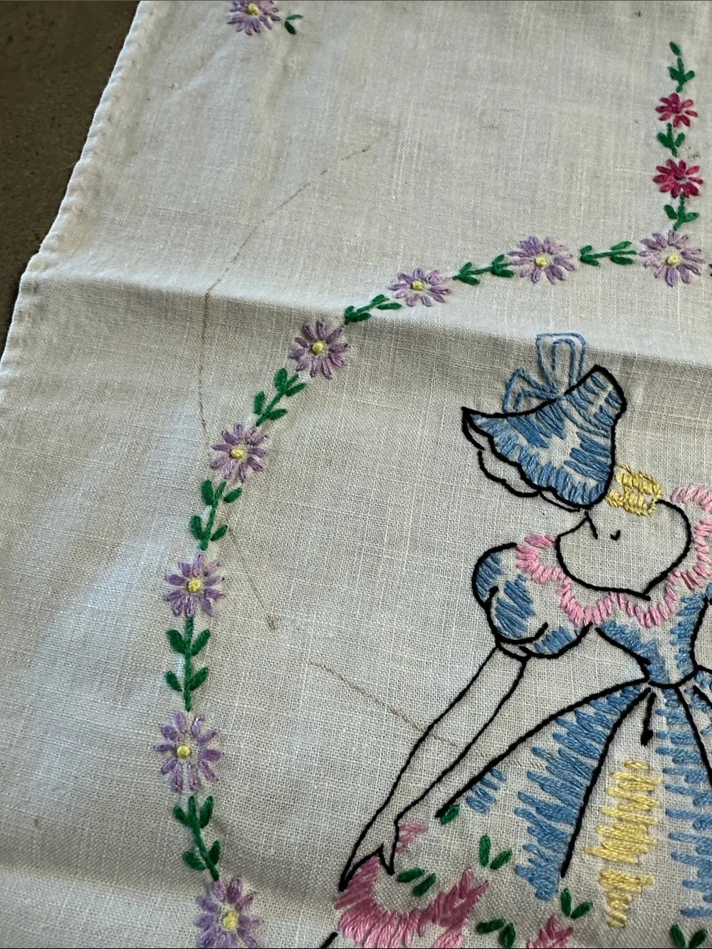 N/A elegant vintage