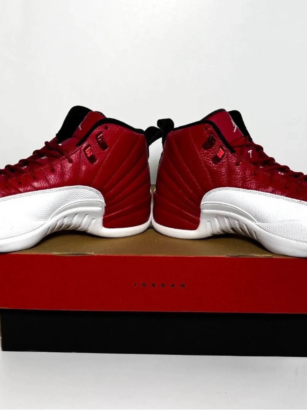 Nike Air Jordan 12 Retro 130690-600 Gym Red size 11 Mens